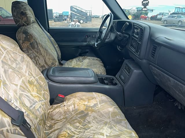 Image of GMC 1500 equipment image 4