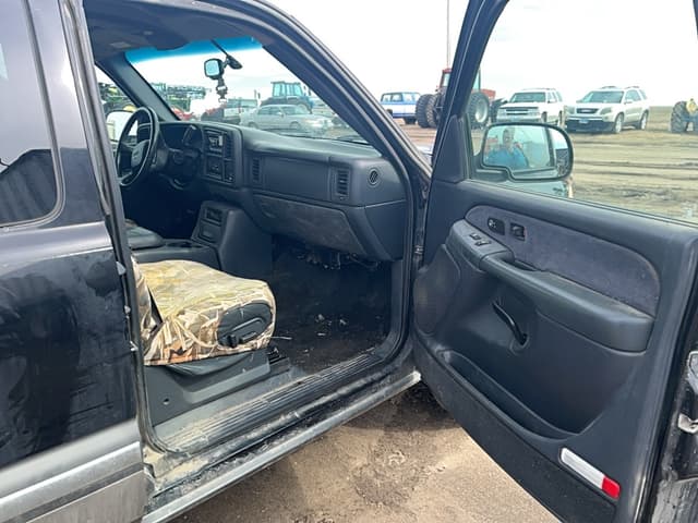 Image of GMC 1500 equipment image 3