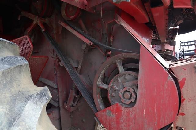 Image of Case IH 2388 equipment image 3