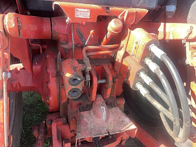 Image of International Harvester 1486 equipment image 4