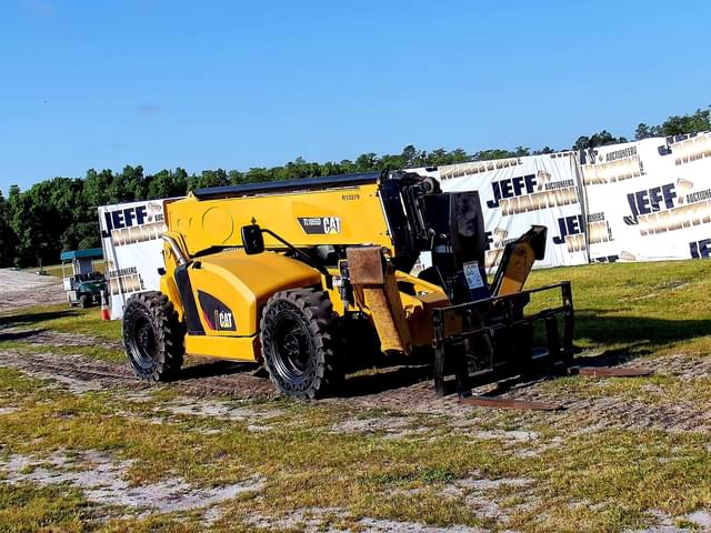 Image of Caterpillar TL1055 equipment image 2