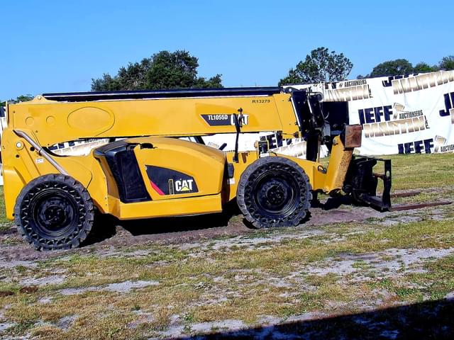 Image of Caterpillar TL1055 equipment image 3