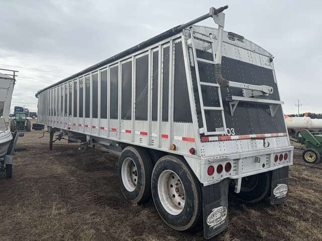 Image of Cornhusker 800 equipment image 1