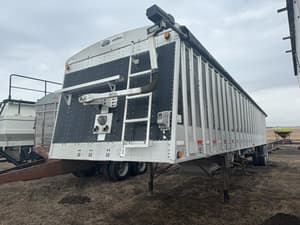 2007 Cornhusker 800 Image