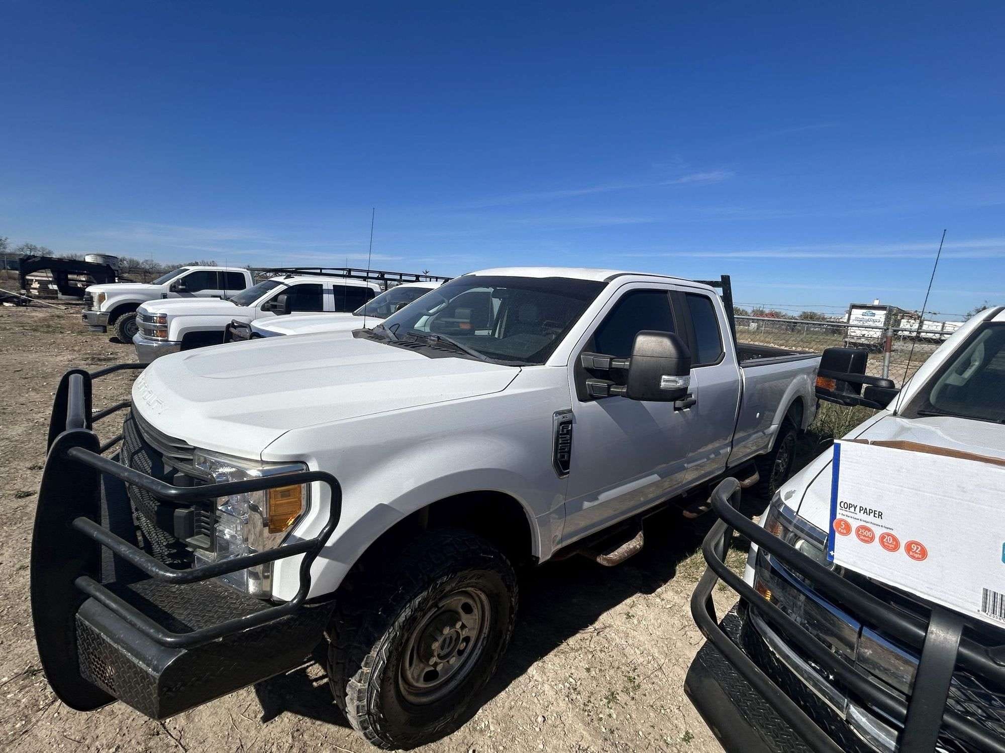 2017 Ford F-250 Equipment Image0