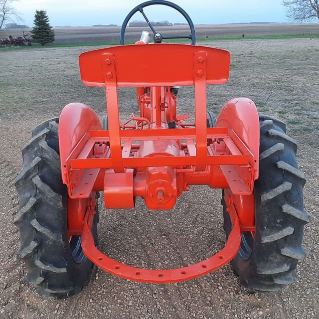 Image of Allis Chalmers B equipment image 1