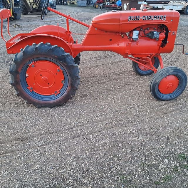 Image of Allis Chalmers B equipment image 2