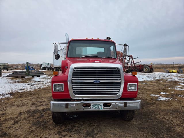 Image of Ford L9000 equipment image 1