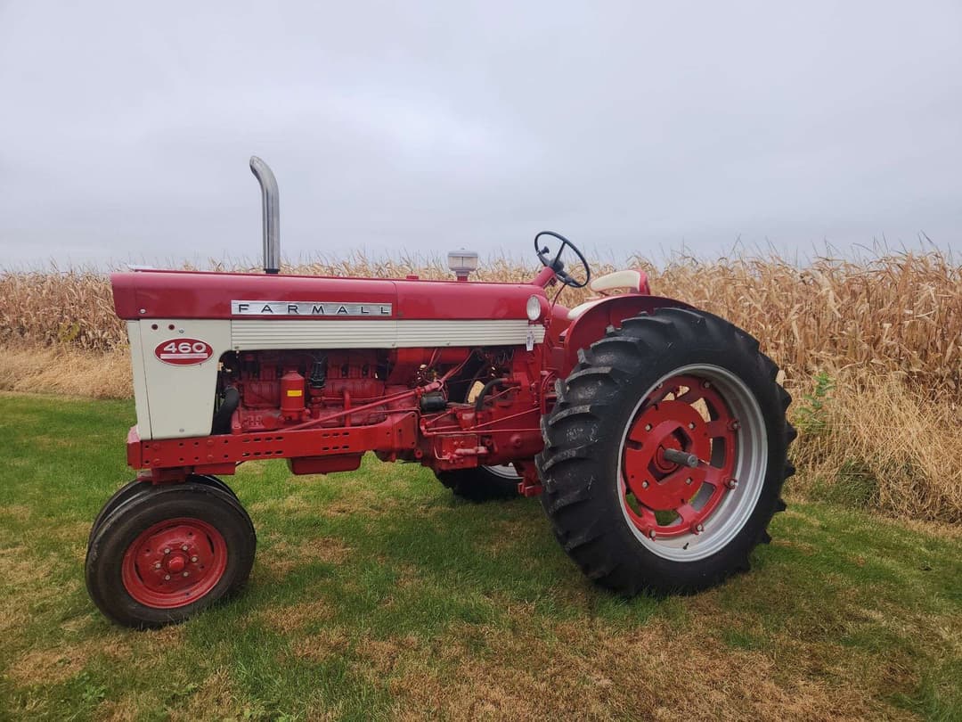 Image of Farmall 460 Primary image