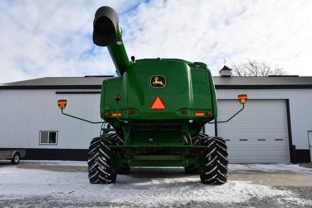 Image of John Deere 9670 STS equipment image 2