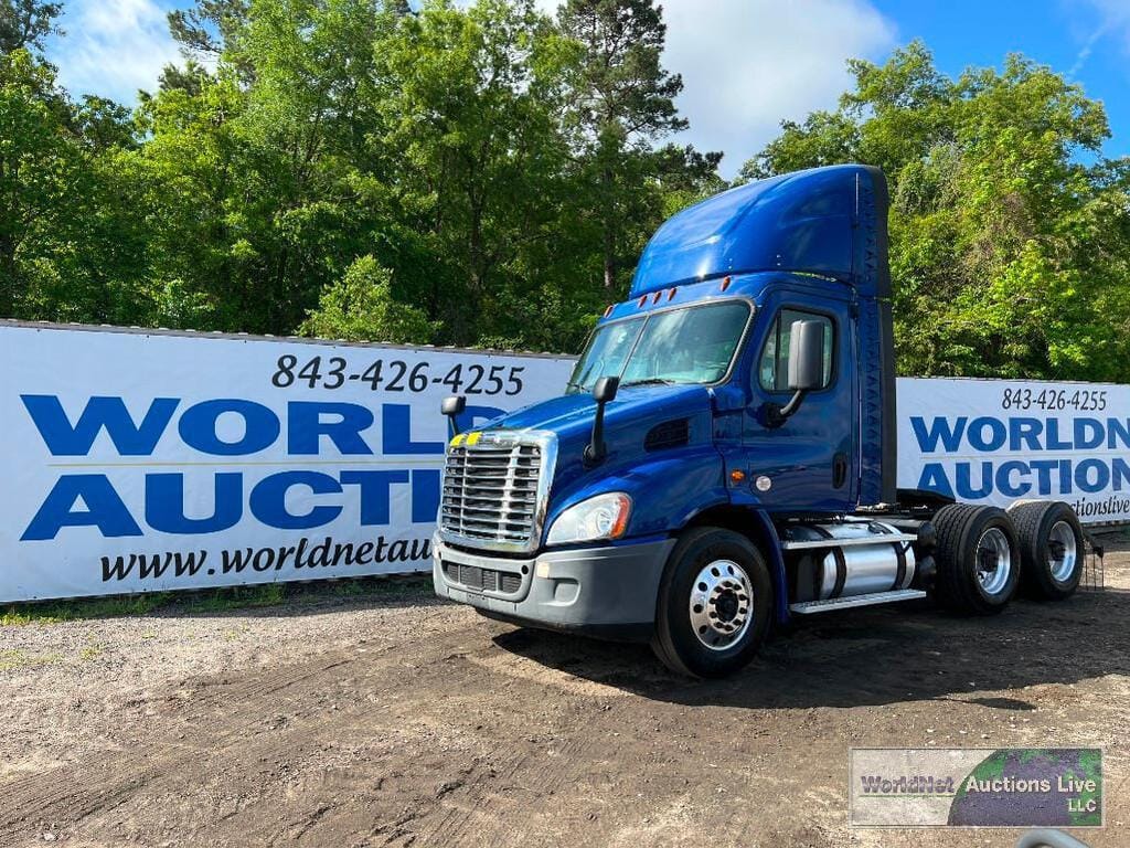 Main image Freightliner Cascadia 113