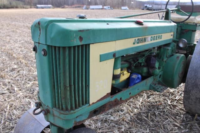 Image of John Deere 520 equipment image 4