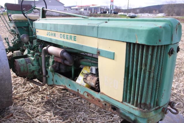 Image of John Deere 520 equipment image 3