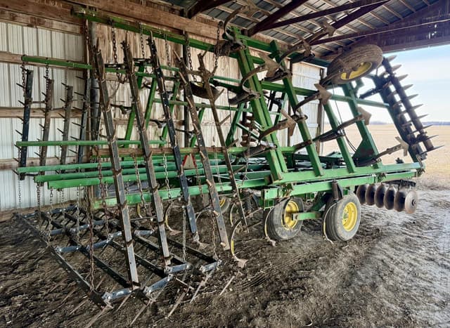 Image of John Deere 724 equipment image 4