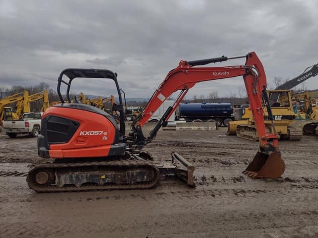 Image of Kubota KX057-5 equipment image 2