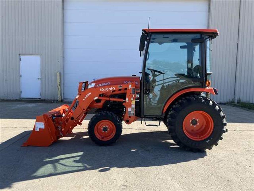 Image of Kubota LX2620HSDC Primary image