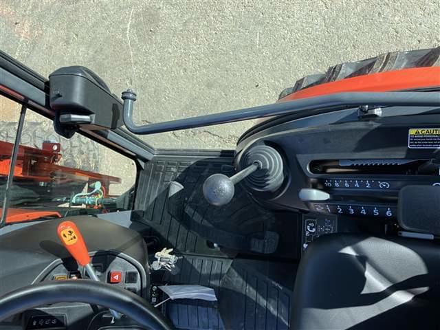 Image of Kubota LX2620HSDC equipment image 1