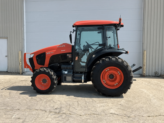 Image of Kubota M5N-111 Image 0