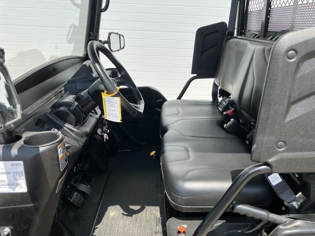 Image of Kubota RTV-XG850 equipment image 2