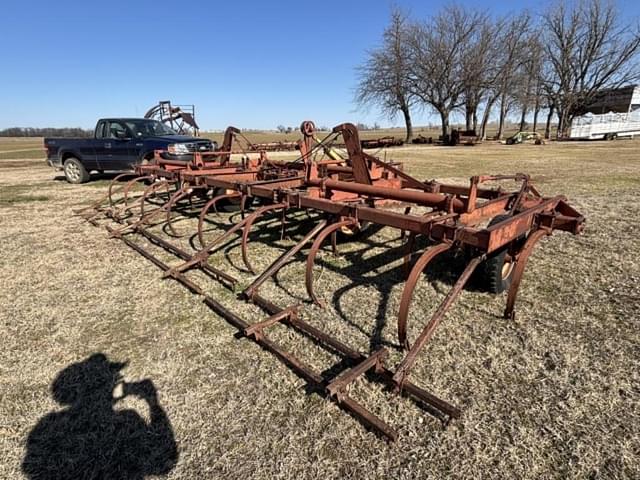 Image of Massey Ferguson MF125 equipment image 1