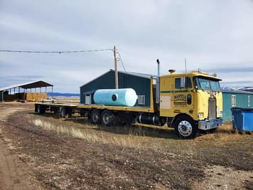 Main image Peterbilt 352