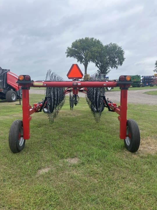 Image of Massey Ferguson 3983 equipment image 1