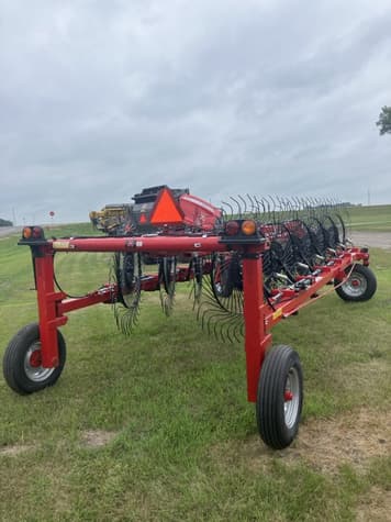 Main image Massey Ferguson 3983