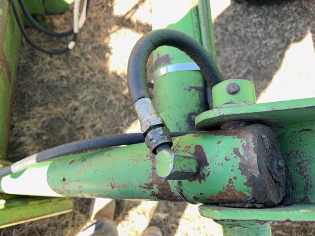 Image of John Deere 4440 equipment image 3