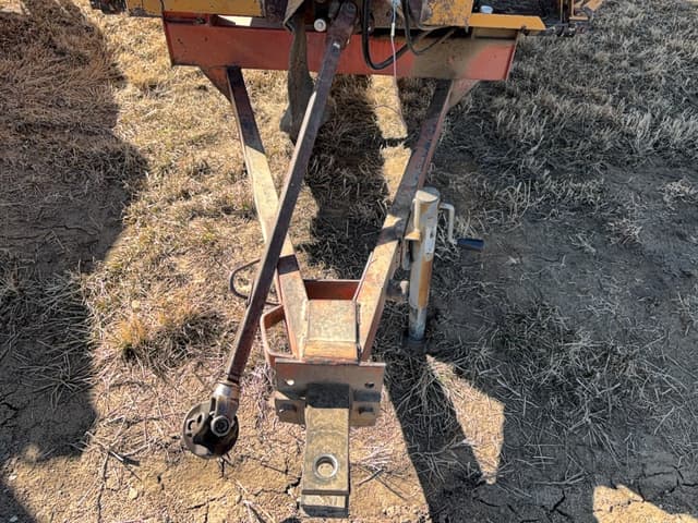 Image of Knight 3300 equipment image 2