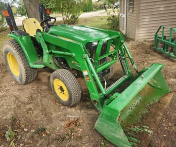 Main image John Deere 3025E