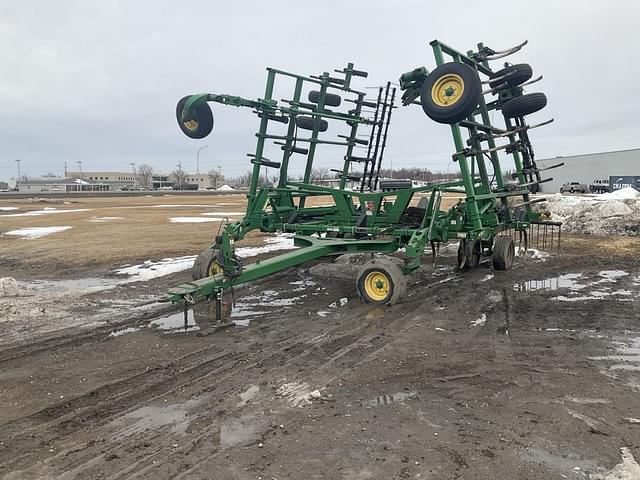 Image of John Deere 2410 equipment image 1