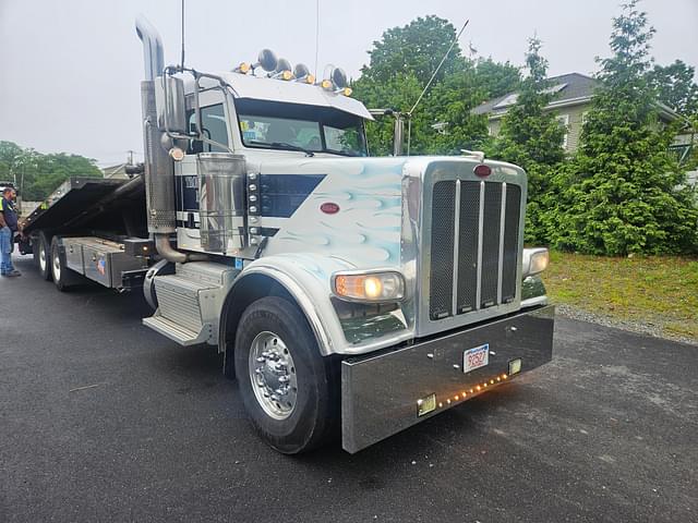 Image of Peterbilt 389 equipment image 3
