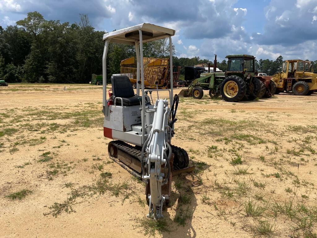 Main image Takeuchi TB007