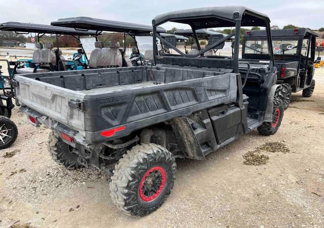 Image of Can-Am Defender HD10 equipment image 4