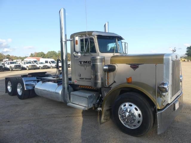 Image of Peterbilt 359 equipment image 1