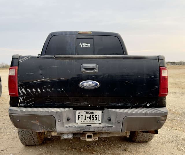 Image of Ford F-250 equipment image 2