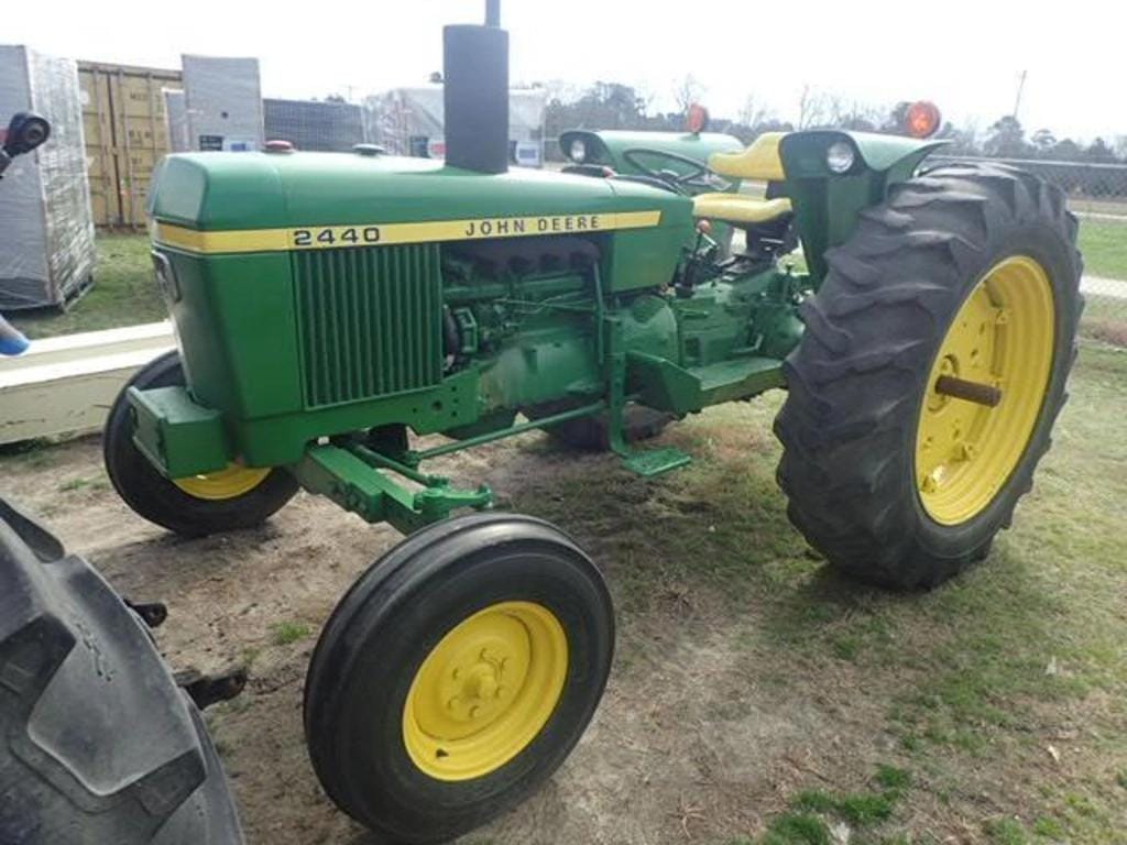 Main image John Deere 2440