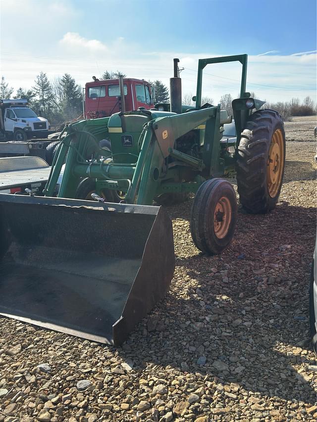 Image of John Deere 2440 equipment image 2