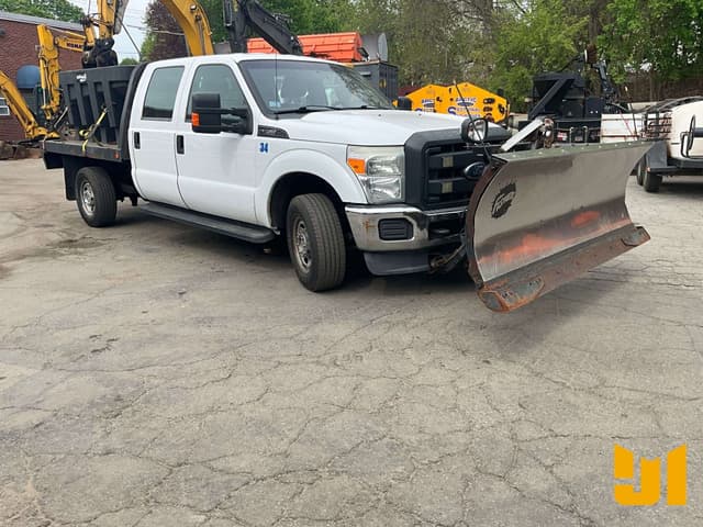 Image of Ford F-250 equipment image 2