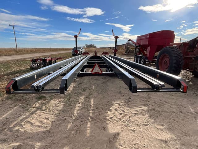 Image of Farm King 2450 equipment image 3