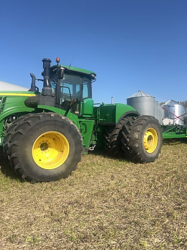 Image of John Deere 9520R equipment image 4
