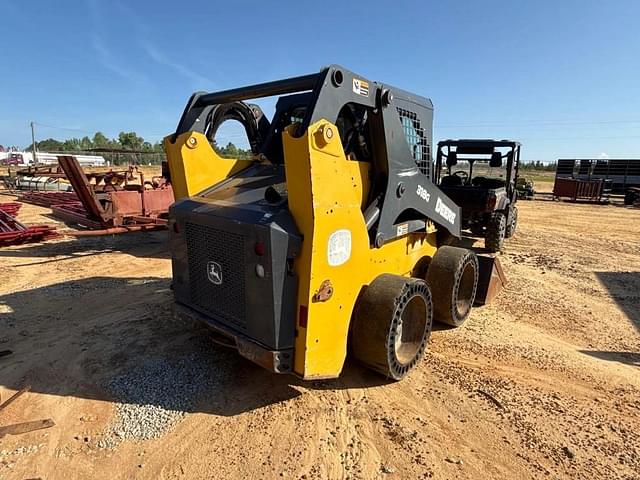 Image of John Deere 318G equipment image 3