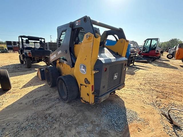 Image of John Deere 318G equipment image 2