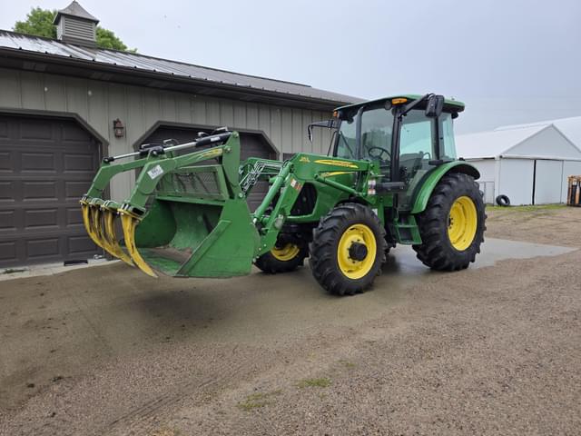 Image of John Deere 5525 equipment image 1