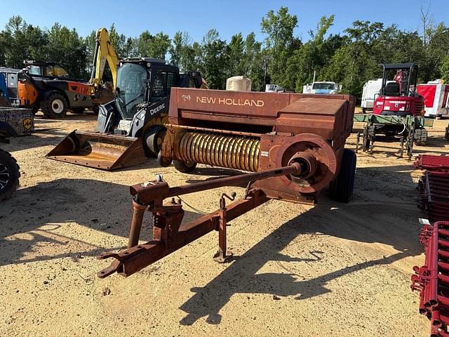 Image of New Holland Hayliner 315 equipment image 1