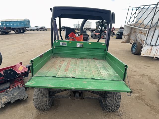 Image of John Deere Gator XUV 620i equipment image 2