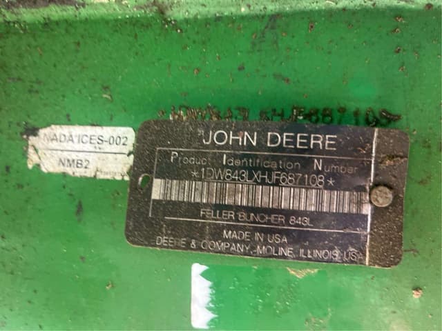 Image of John Deere 843L equipment image 4