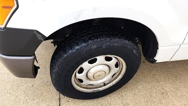Image of Ford F-150 equipment image 2