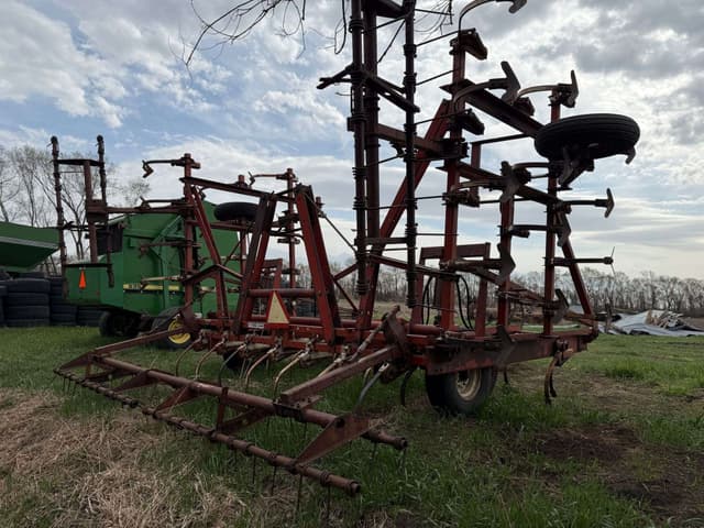 Image of International Harvester 45 equipment image 4
