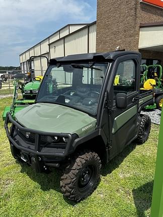 Image of John Deere XUV 835M equipment image 2